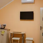 золота *